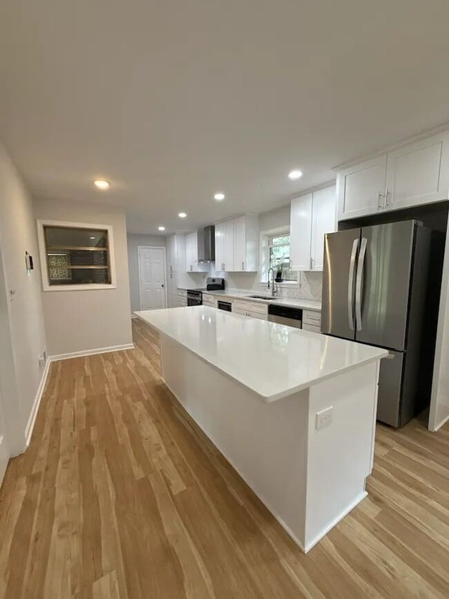 Photo - 2407 Summerland Dr