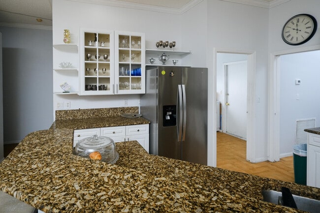 Photo - 12795 Kingsway Rd