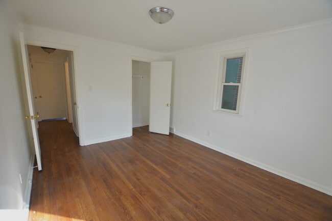 room 1 - 212 West St Unit 1