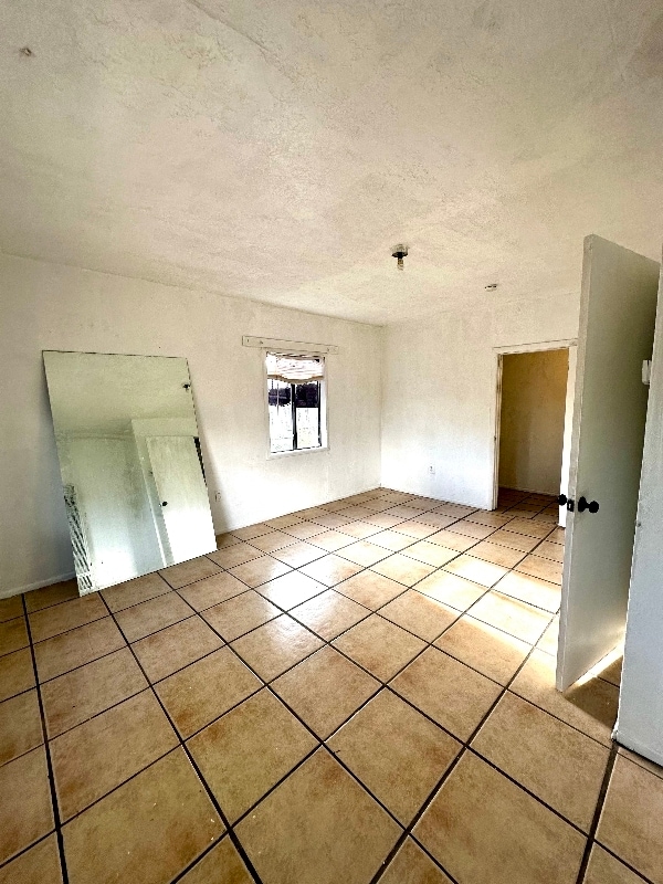 Building Photo - 1711 1/2 Agua Fria St Rental