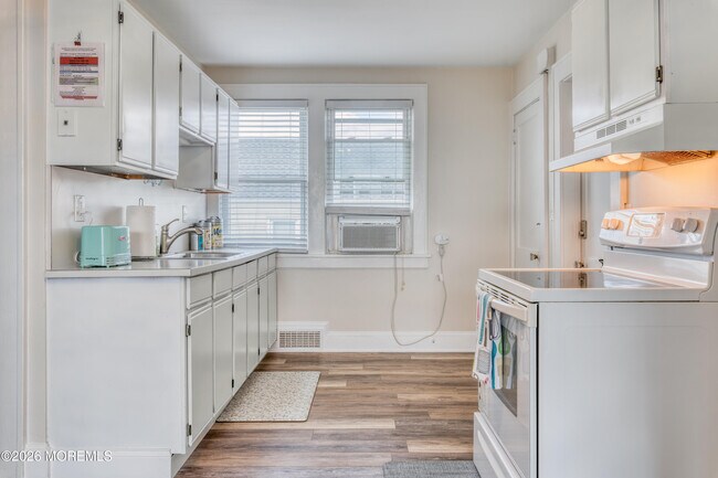 Photo - 2 Via Ripa Wy