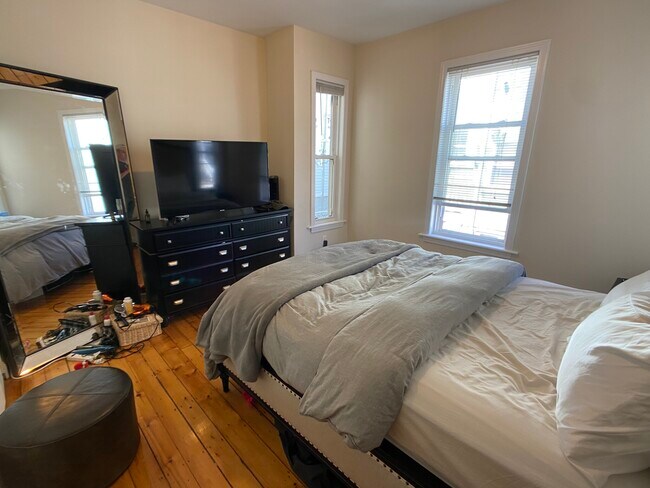Photo - 20 Radcliffe Rd Unit 1