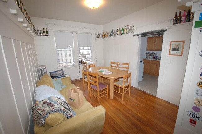 Photo - 126 Englewood Ave Unidad 6 Rental