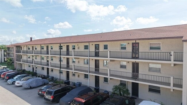 Photo - 2220 Stickney Point Rd Unit 519