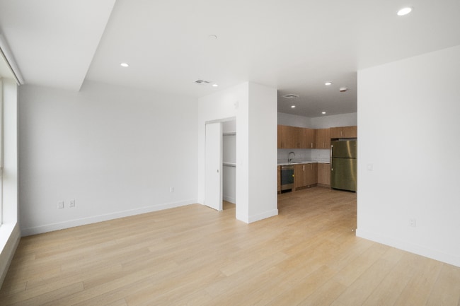 Photo - 11814 Aviation Blvd Unit 209