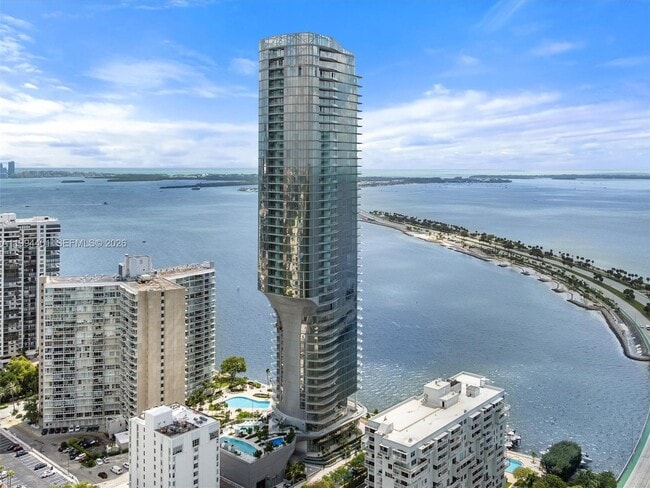 Photo - 175 25 Unidad 502