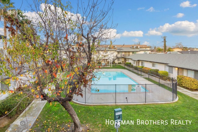 Photo - 4317 Columbus St Unidad C