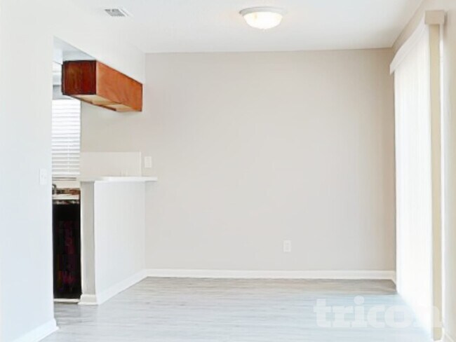 Photo - 309 Regal Park Dr