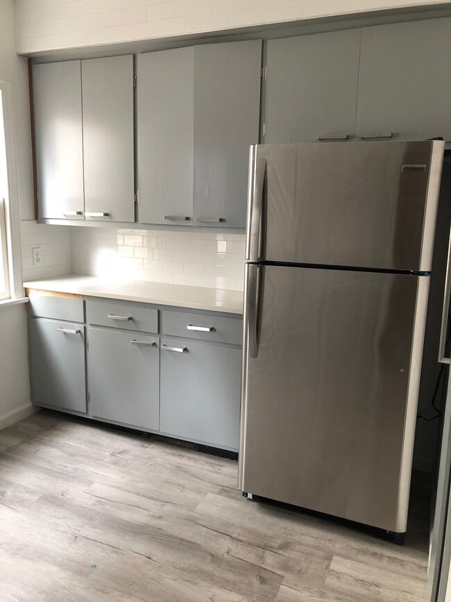 Photo - 2264 Northland Ave