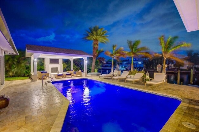 807 Snug Island