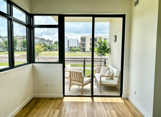 Balcony - Dixie Breeze