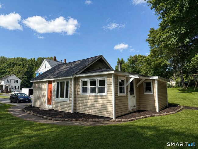 Photo - 103 Reynolds St