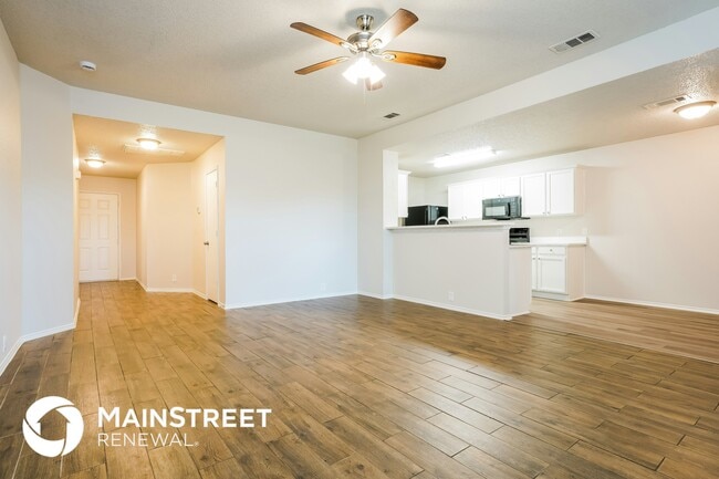 Photo - 111 Oakhurst Dr