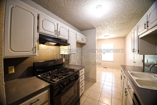 Photo - 206 S Walnut St