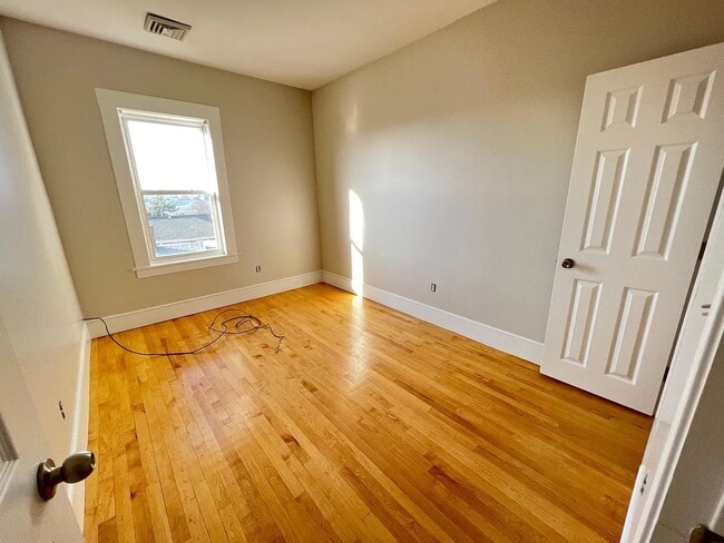 Photo - 13 Winthrop St Unidad 3