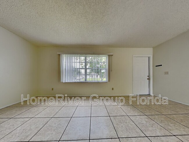 Photo - 2250 SE Friendship St