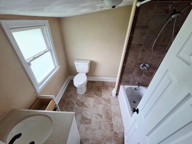 Photo - 1733 Benefit Rd