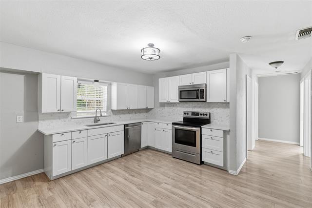 Photo - 405 N Carr Ave