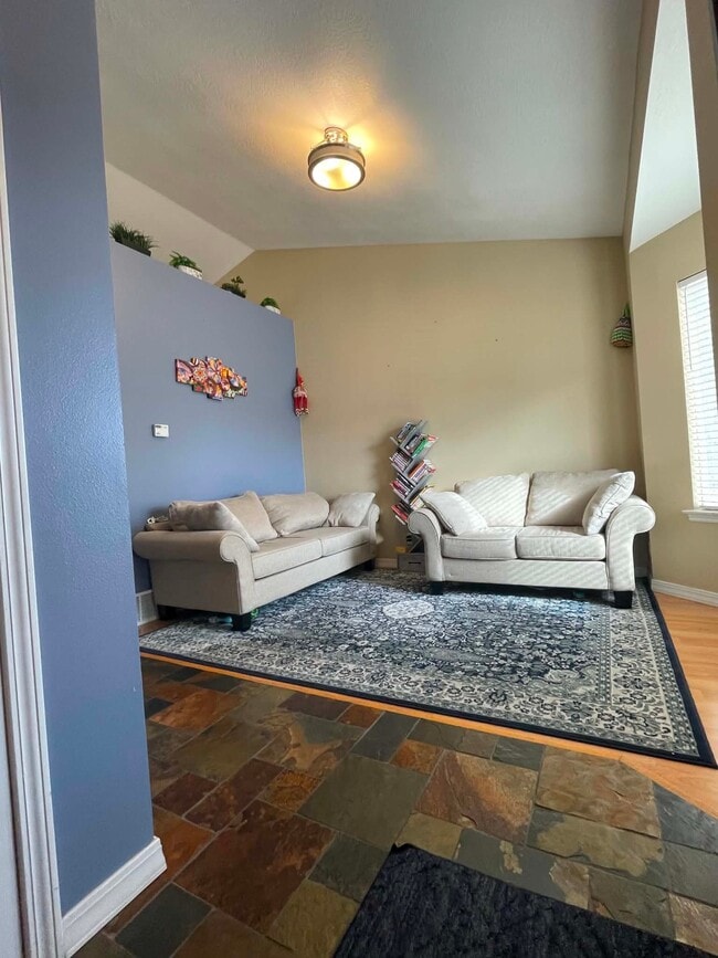 3518 S Moon Beam Bay
