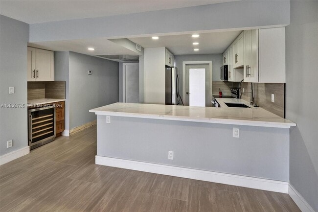 Building Photo - 2940 N Course Dr Unit 311