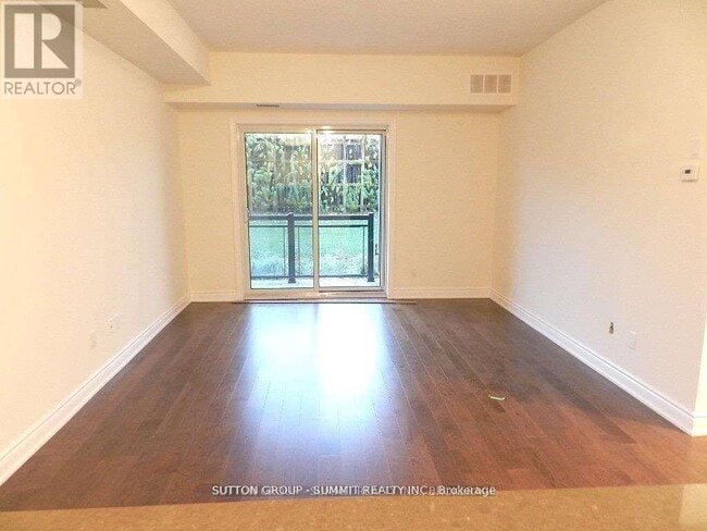 Photo - 3170 Erin Mills Pkwy Unit 112