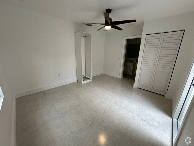 Building Photo - 111 NW 68th St Rental