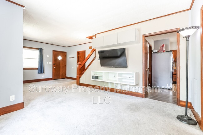 Photo - 201 E Linden Ave