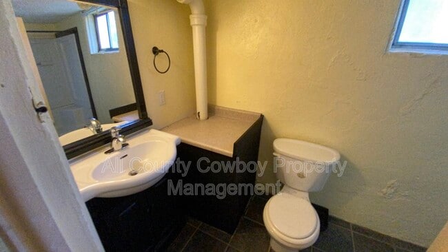 Photo - 170 1/2 N 8th St