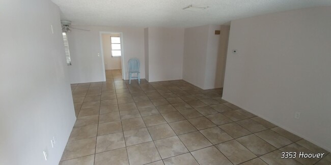 Photo - 2333 Roselawn Dr