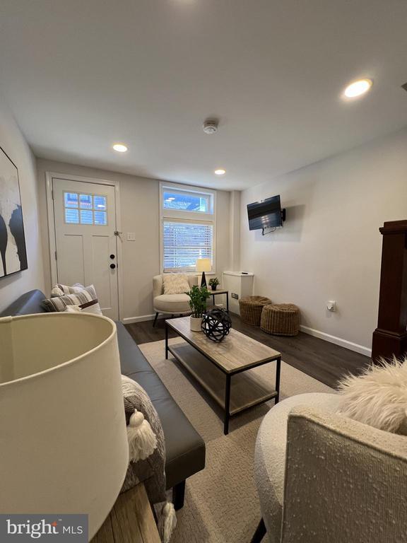 Photo - 324 S Castle St