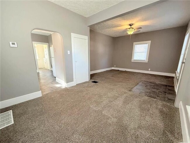 Photo - 6521 Logan Ave