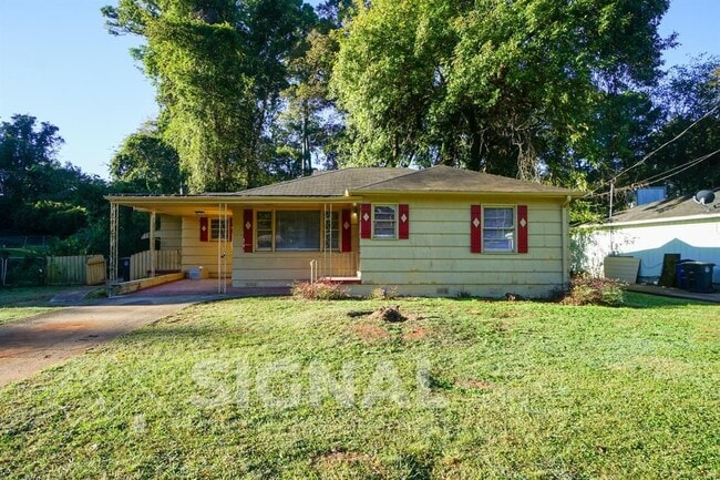 Building Photo - 748 Meadowbrook Dr