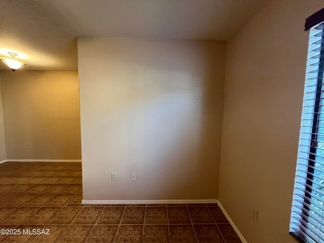 Photo - 5751 N Kolb Rd Unidad 11102