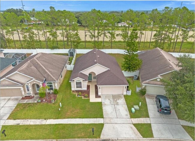 Photo - 818 Oxford Dr