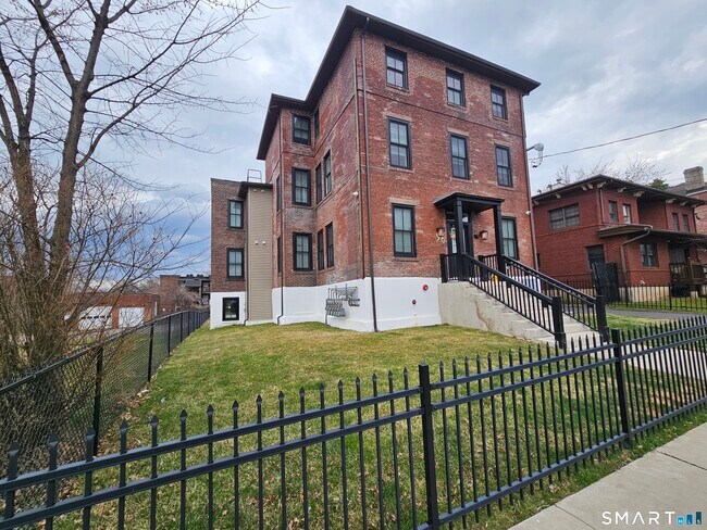 Photo - 94-96-96 Edwards St Unit 3A