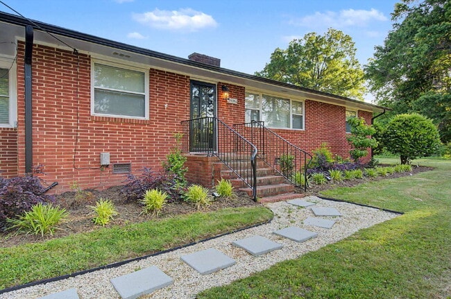 Photo - Charming 3-Bed/2.5-Bath Ranch in Durham