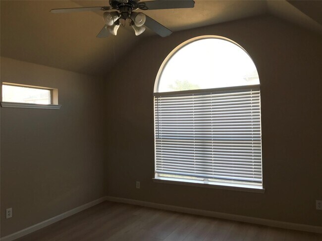 Photo - 13910 Fraser Lake Ln