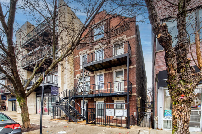 Building Photo - 2029 N Damen Ave Unit 2FR Rental