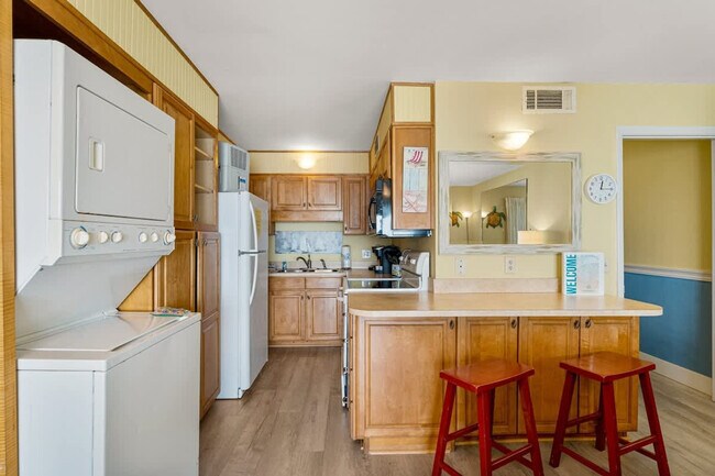 Photo - 8743 Thomas Dr Unidad SI FL11-ID1354962P