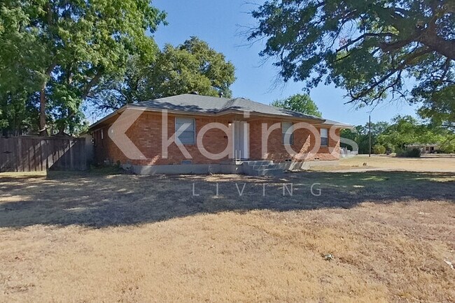325 W Pleasant Run Rd
