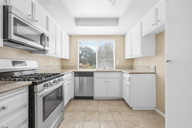 1101 Golden Springs Dr