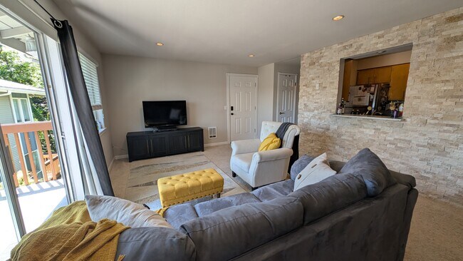 Photo - 17315 NE 45th St Unit 144