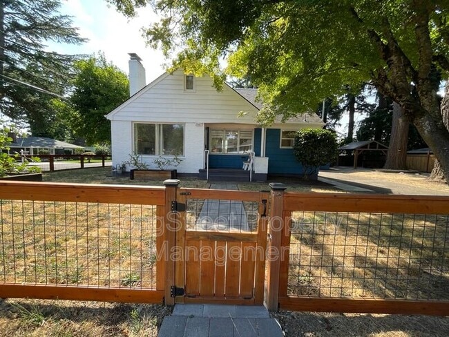 Building Photo - 11687 SE 33rd Ave Rental