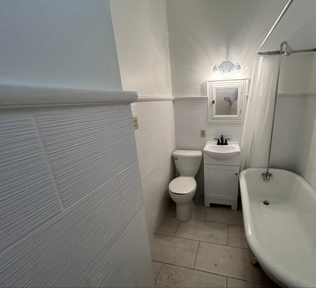 Photo - 800 Henry Clay Ave