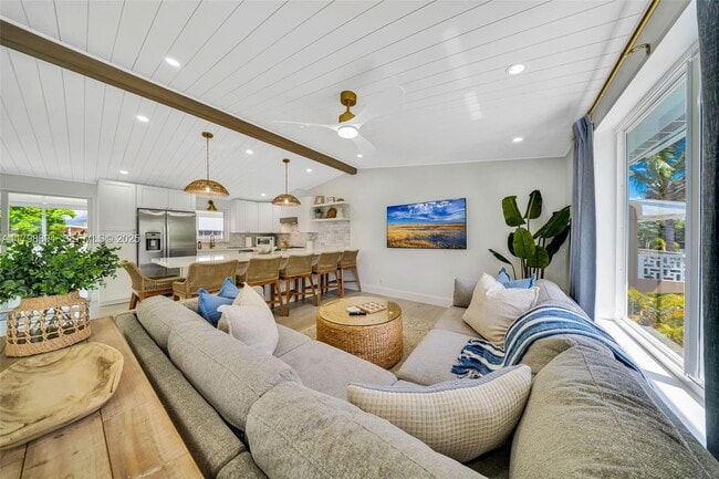 Photo - 129 Nautilus Dr