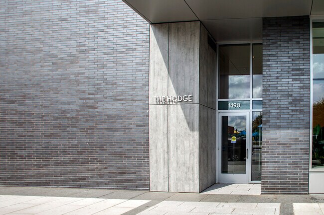 Photo - Hodge on 7th