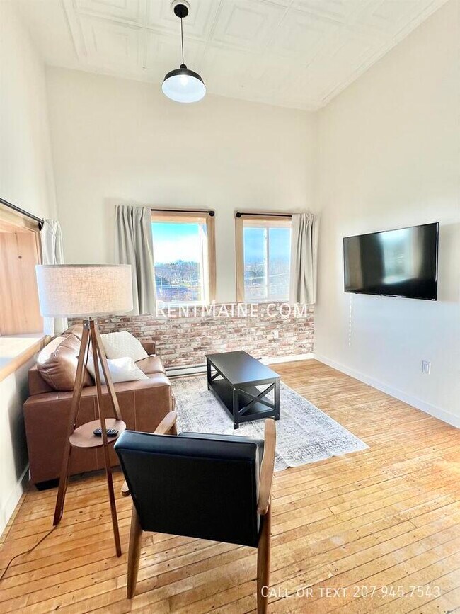 Photo - 113 N Lancey St Unidad 203