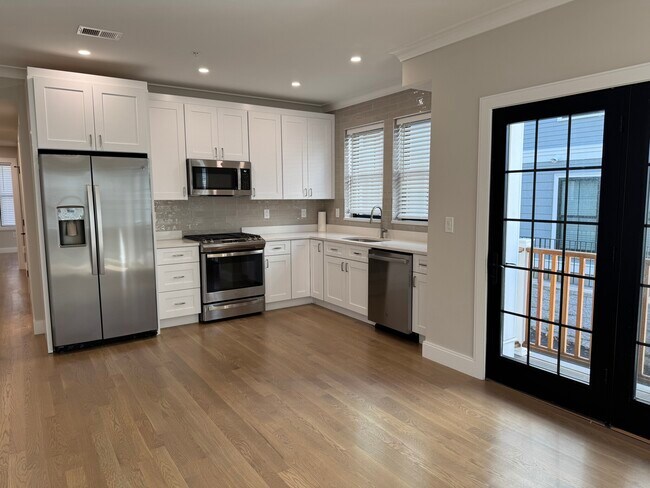 Building Photo - 281 Lamartine St Unit 1 Rental