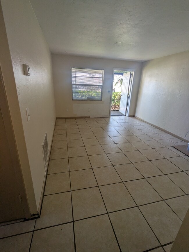 Photo - 1062 Orienta Ave