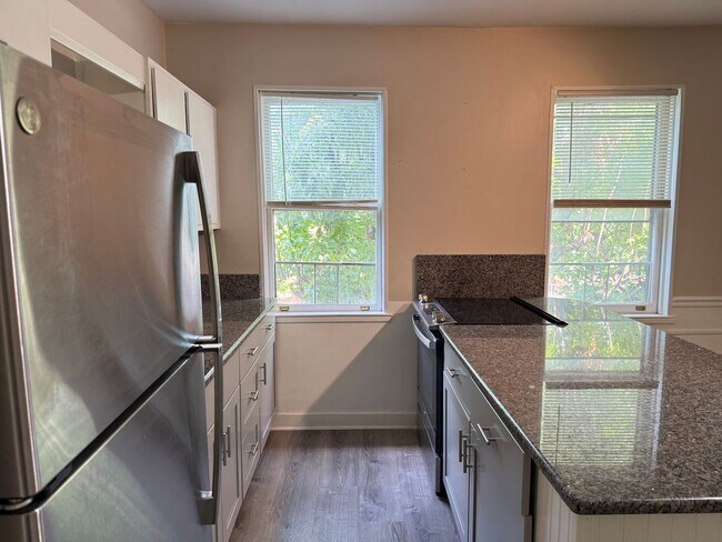 Photo - 132 E Lemon St Unit Apt. 2